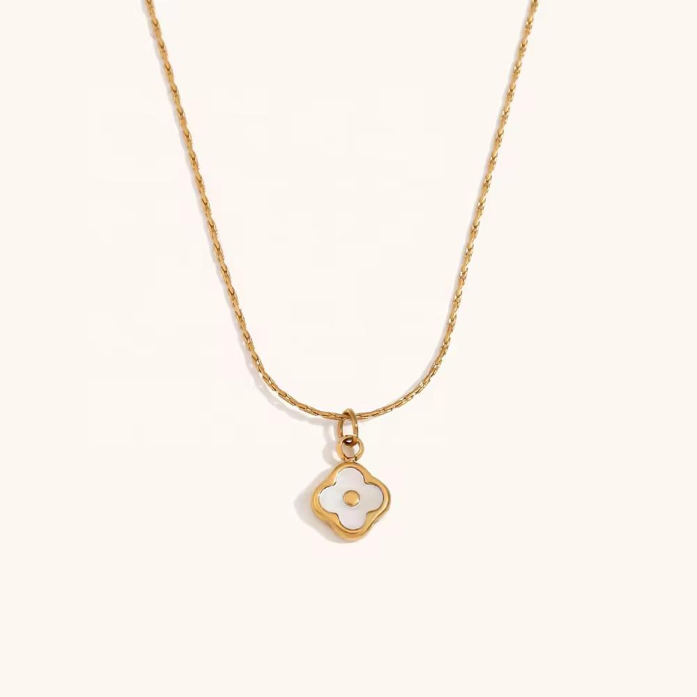 Shell Flower Necklace