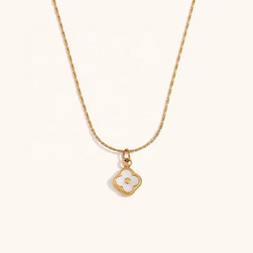 Shell Flower Necklace